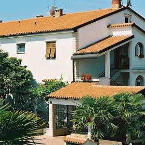  Appartamento House Monika